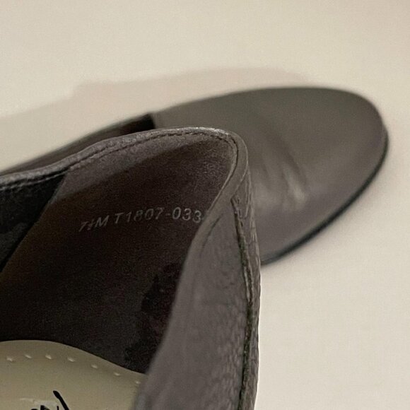 Trotters EUC Pewter Liz Tumbled Casual Comfort Vegan Leather Loafers Ballet Flat - Picture 3 of 10